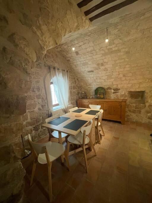 Maison De Village Pernes-les-Fontaines Exteriér fotografie